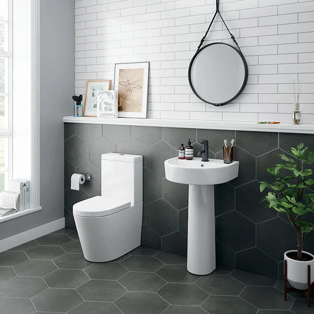 Arezzo BTW Close Coupled Toilet + Soft Close Seat - Image 3